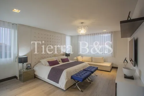 ¡espléndida Casa De Lujo En San Simón: 470m² En Lote De 1720m², 3 Años De Remodelación!