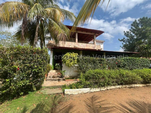 Mayra Lara Rah Vende Amplia Y Bella Casa Campestre En Conjunto Privado, El Manzano, Son 4.197mts2, 3 Hab., 4 Baños, Anexo Para El Servicio, Piscina, Tanque Subterráneo Con Bombas E Hidroneumático
