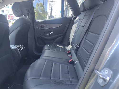 Imagen 10 de 15 de Mercedes-benz Clase Glc 300 Sport Gris 2019