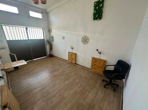 Arriendo Local Comercial En Barrio Italia