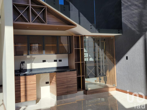 Venta Casa 4 Ambientes Misión De Los Lagos