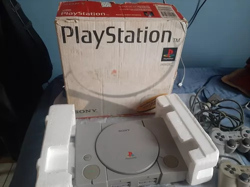 Playstation 1 Original Na Caixa C/ Jogos Revistas Game Shark