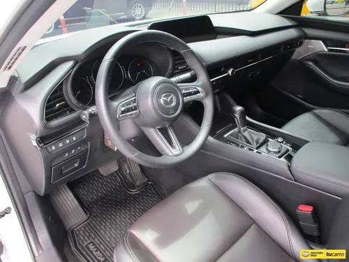 Mazda 3 GRAND TOURING LX 2500CC AT AA