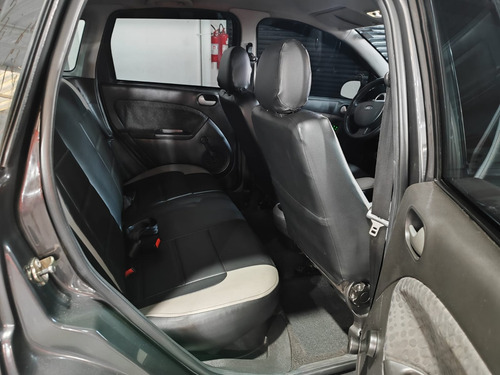 Ford Fiesta 1.6 MPI CLASS HATCH 8V FLEX 4P MANUAL