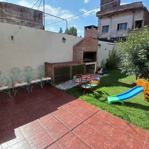 Casa En Venta En Caseros