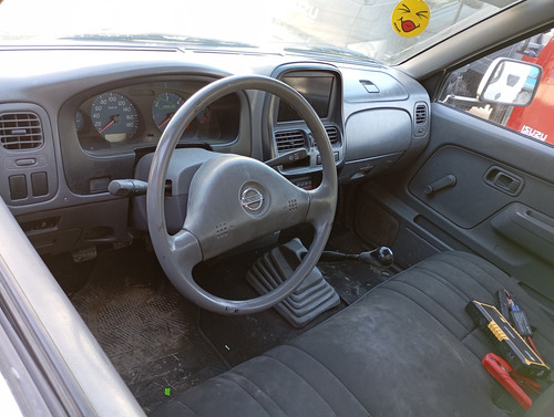 Nissan NP300 2.5 Tdi Chasis Ac 4x2 Mt