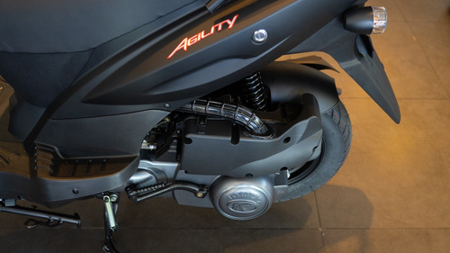Kymco Agility 125 Scooter No Yamaha Fascino Rs 125