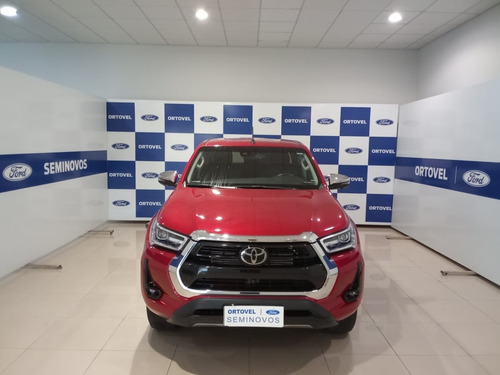 Toyota Hilux 2.8 D-4D TURBO DIESEL CD SRX 4X4 AUTOMÁTICO