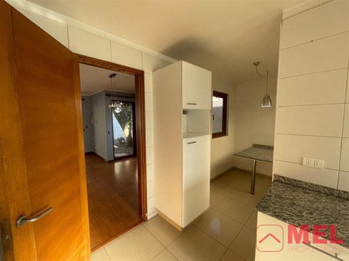 Casa En Venta De 4 Dorm. En Colina
