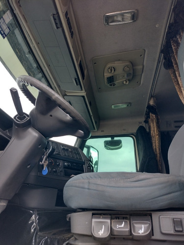 Imagem 11 de 22 de Volvo Fh 540 6x4 Bug Leve