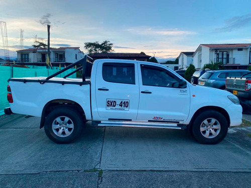 Toyota Hilux 2014