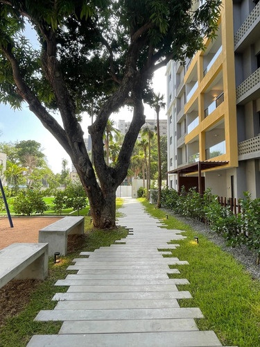 ¡apartamento De Lujo En Alquiler Con Amenidades De Resort!