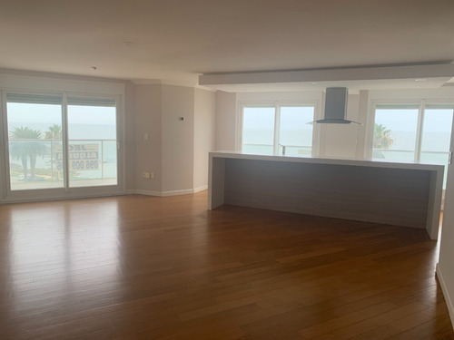 Imagen 8 de 18 de Venta Apartamento De 2 Dormitorios En Suite Con Vista Al Mar, Estrene, Vigilancia