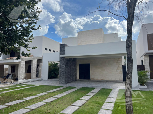 Casa En Venta Lagos Del Sol Cancún