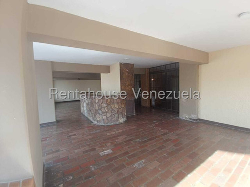 Raiza Suárez Alquila Apartamento En Centro Cabudare Lara