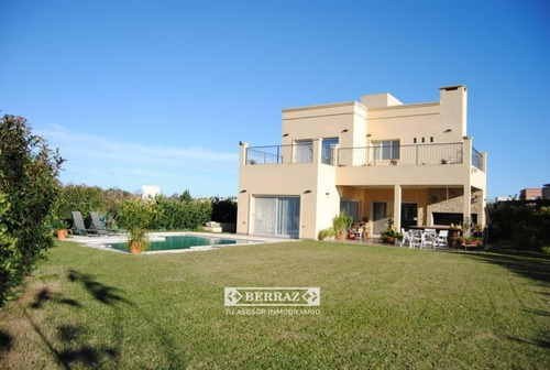 Casa Venta Ayres Plaza - Pilar