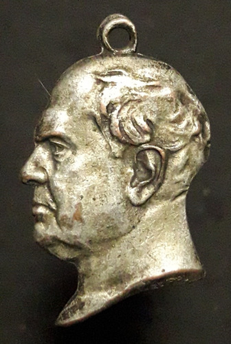 Medalla Busto Domingo F. Sarmiento 2.5cm 