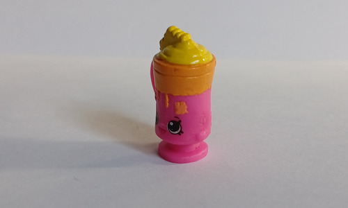 Mini Figura Shopkins Canuck Cocoa (Usado)
