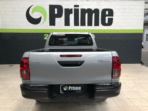 Toyota Hilux 2.8 Std 4x4 Cd 16v