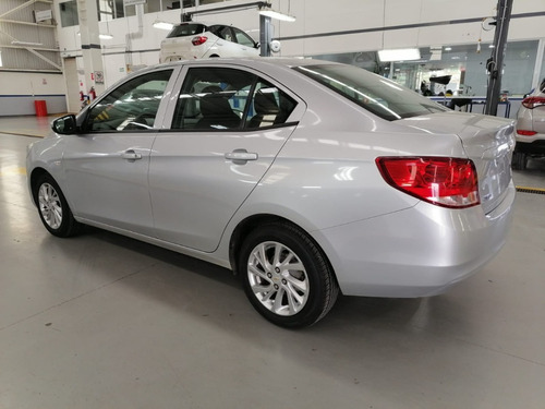 Imagen 5 de 15 de Chevrolet Aveo Lt 2020