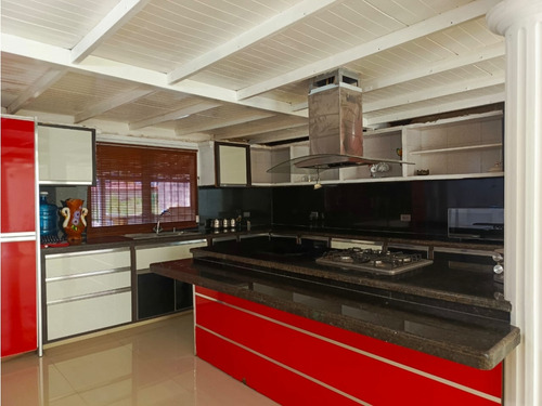 Casa En La Urb. P.r. La Sabana Casa Club Ve02-2261zs-jvel