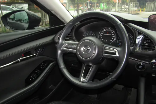 Mazda 3 2.0 Touring Tp