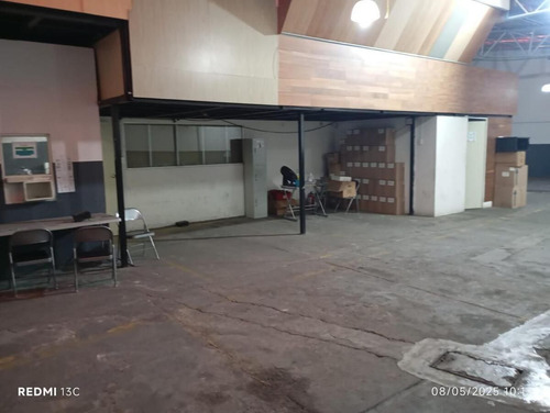 Renta Bodega Comercial En Plaza Echegaray, Naucalpan