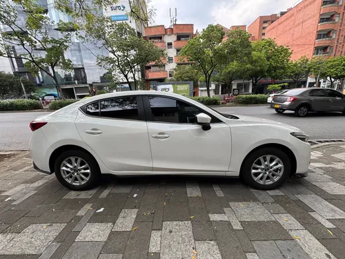 Mazda 3 2.0 Touring At