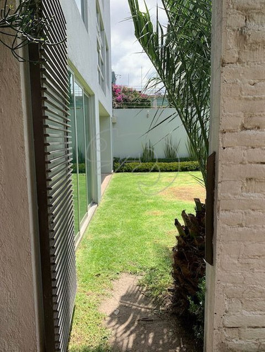 Imagen 20 de 30 de Casa En Venta En Satélite. Con Amplios Espacios.