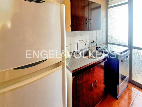 Arriendo Dpto. 2 Dormitorios En Torre Codelco