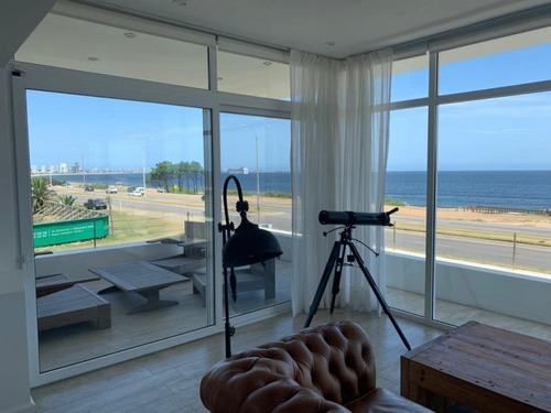 Casa En Venta De 5 Dormitorios En Playa Mansa