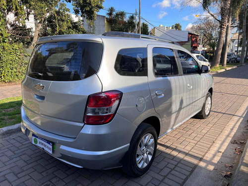 Imagen 4 de 10 de Chevrolet Spin 2014 1.8 Ltz 5as 105cv