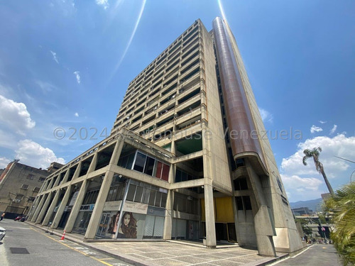 Oficina En Venta En Urb. Bello Monte, Caracas. 24-23404 Yf