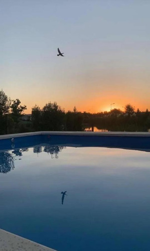 Excelente Casa A La Laguna Con Pileta En El Canton, Puerto