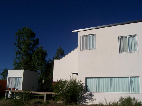 Casa En Venta 3 Dormitorios B° Villa Del Lago, Carlos Paz
