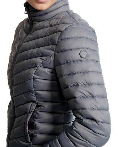 Chamarra Holly Land Color Gris Humo Para Mujer, Mod. 1033726