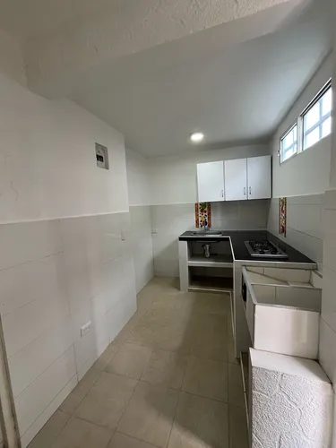 En Brisas De Los Álamos Se Alquila Aparta Estudio