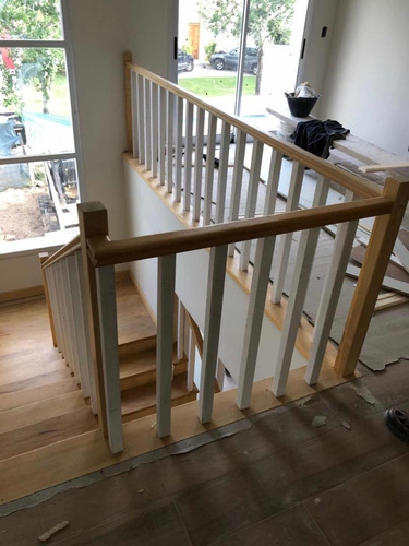 Escalera De Madera Revestimiento Y Estructuras
