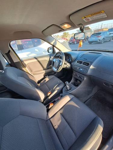 Imagen 9 de 15 de Auto Mg, Modelo Mg3 Mt Std, Color Amarillo