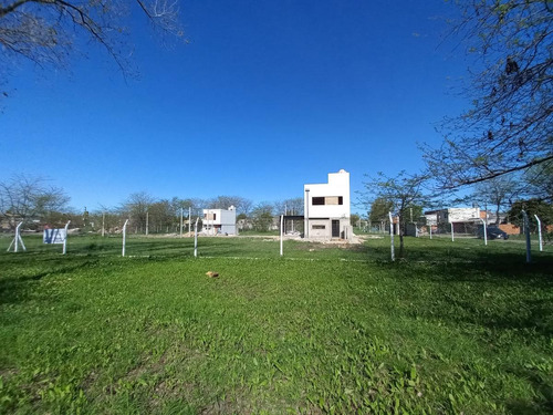 Lotes Al Costo - Barrio Liquidambar - 149 Y 42 San Carlos, La Plata - 9.63 X 14.76m