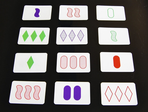 Imagen 2 de 3 de Set- Juego De Mesa!!