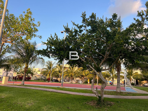 Casa En Renta En Río Residencial Cancún