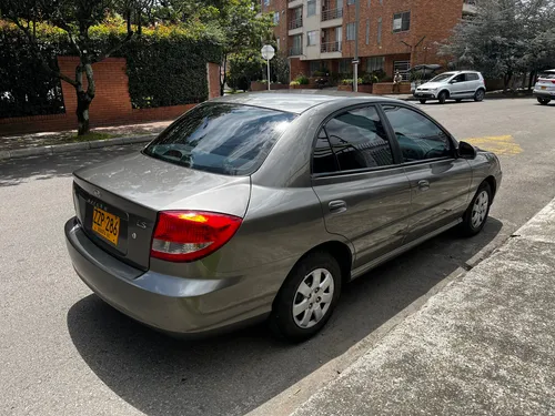 Kia Stylus La 1.5