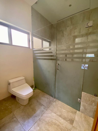 Residencia En Renta En La Mejor Privada De Altabrisa