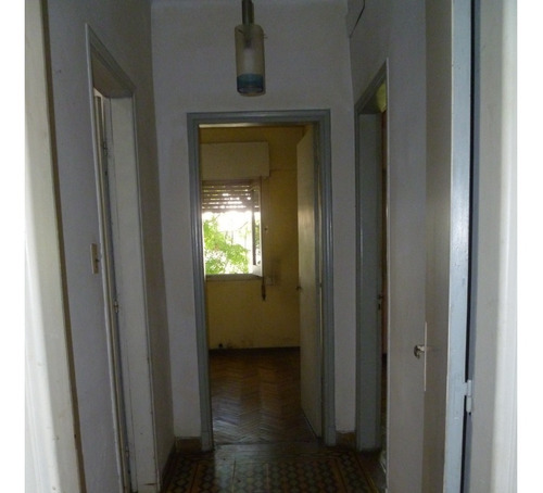 Imagen 5 de 14 de Oportunidad Para Vivir O Inversión, Casa De Altos Con Local Comercial Alquilado, Impecable Azotea Ideal Parrillero Y/o Barbacoa