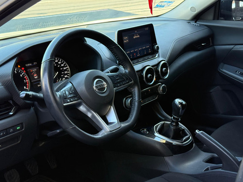 Nissan Sentra 1.8 Advance Mt