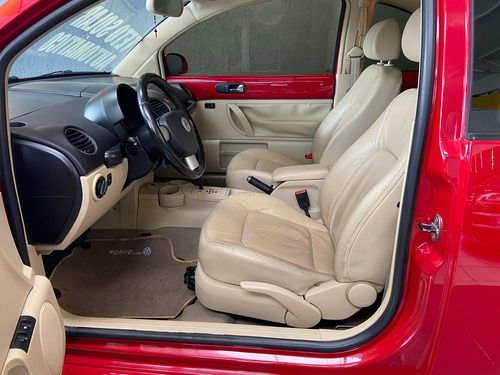 Volkswagen New Beetle 2.0 3p Automática
