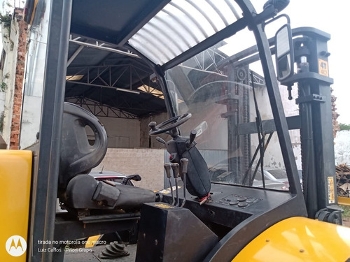 Imagem 11 de 15 de Empilhadeira Movix 4t*t. 4 M *todo Terreno* 2016 Repasse
