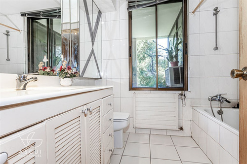 Departamento En Venta De 3 Dorm. En Las Condes