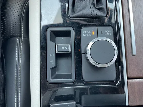 Toyota Sequoia 3.5 V6 Capstone